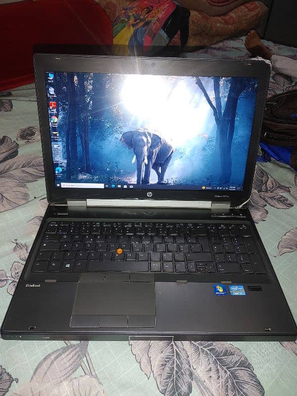 hp elitebook 8570w model gaming laptop 4