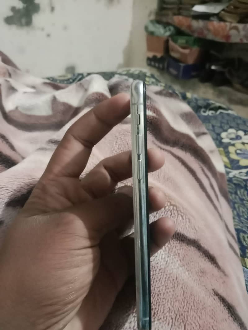 Iphone X PTA 29k only with Original Box 2