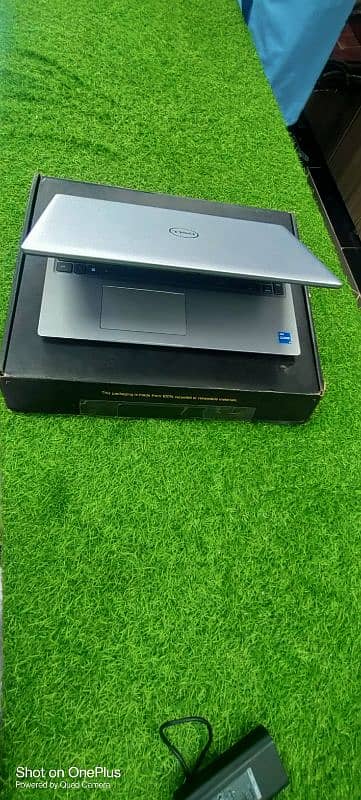 dell latitude and 8