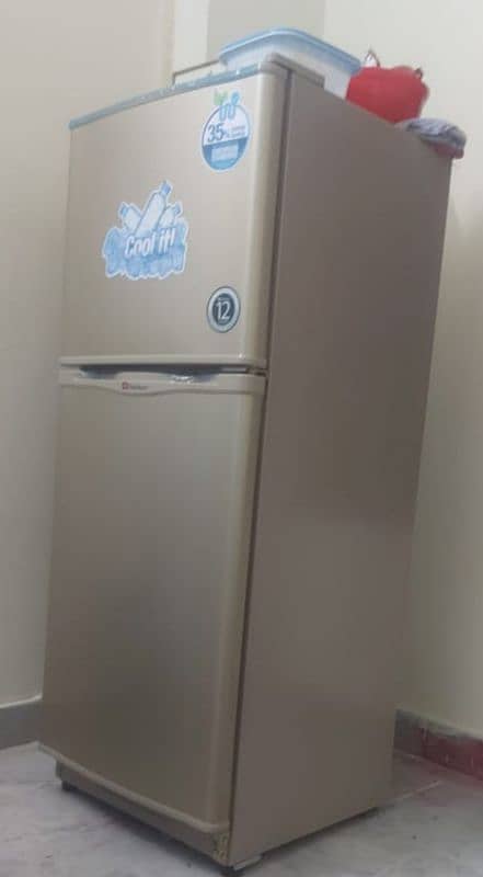 refrigerator 9122  only 4 month used 0