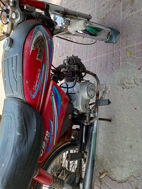 CD 70 motor cycle for sale 2