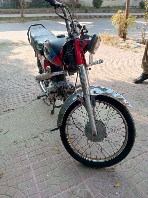 CD 70 motor cycle for sale 3