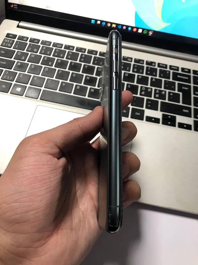 Iphone 11 Pro PTA APPROVED MIDNIGHT GREEN 10/10 Condition 1