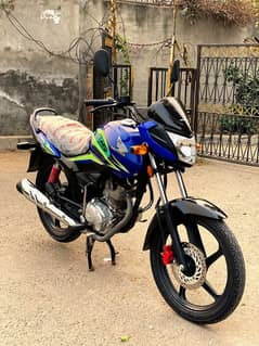 Honda CB 125 F 2023 model 4500 km driven only like new bike