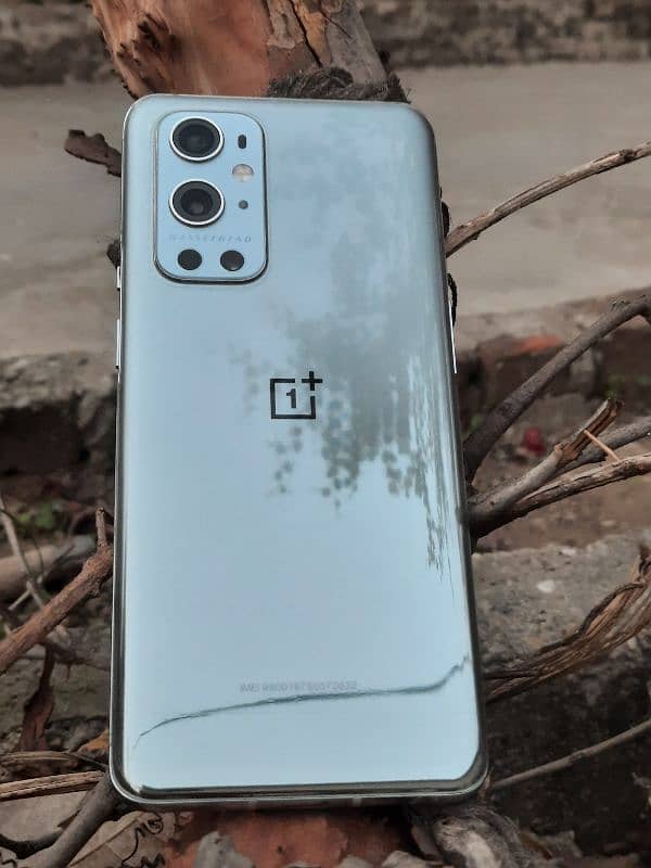 oneplus 9 pro 5G. . . 12+256 1