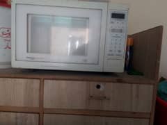 microwave in good condition