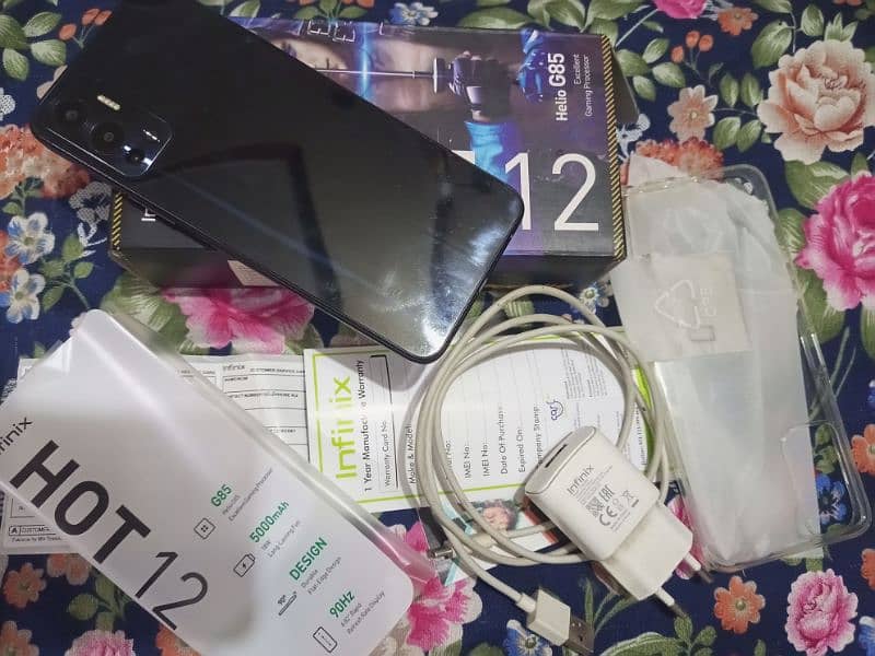 one plus 9 12+12gb+256gb infinix hot 12 6+5gb+128gn 14