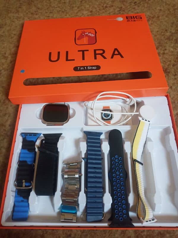 hiwatch ultra S9 pro with 6 straps and charger 2