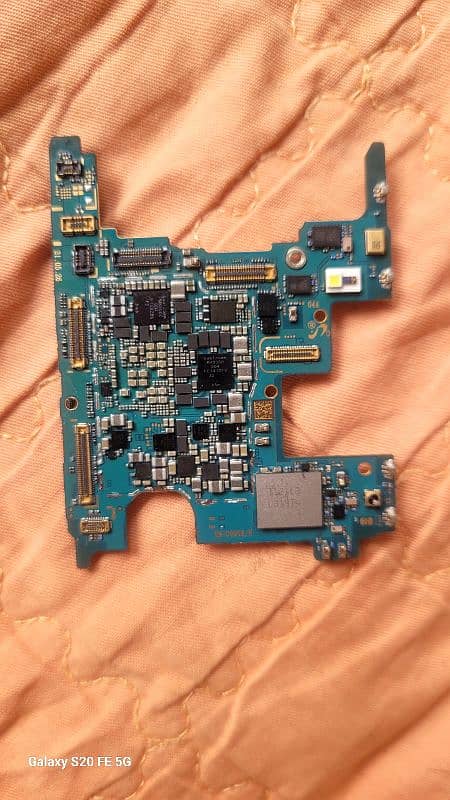 Samsung s21 fe board 1