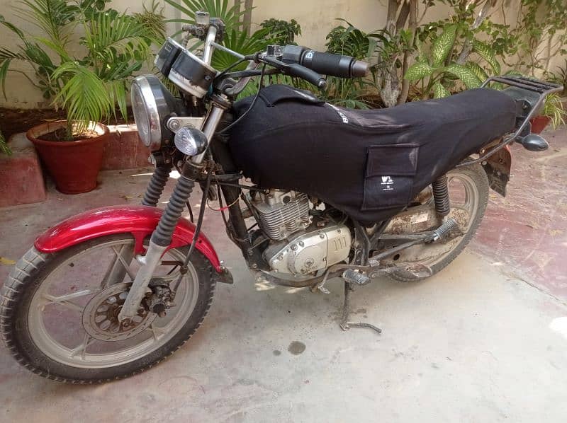 SUZUKI GS 150 SE ALLOYRIM 6