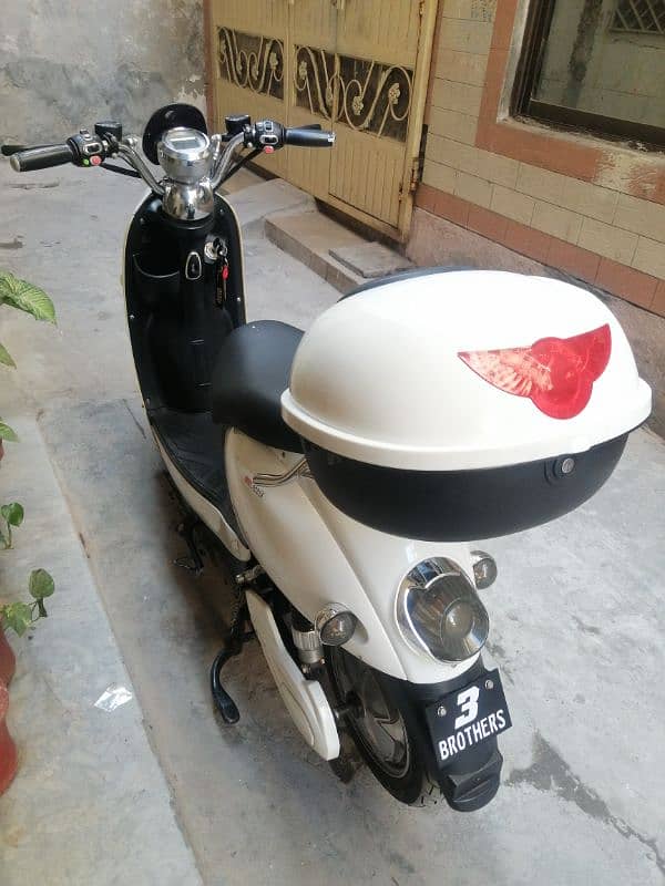 Electric Scooty 5