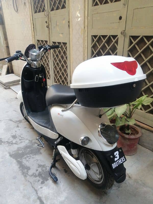 Electric Scooty 6