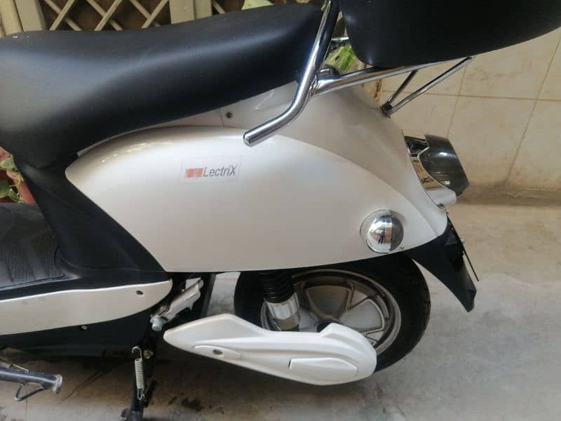 Electric Scooty 9