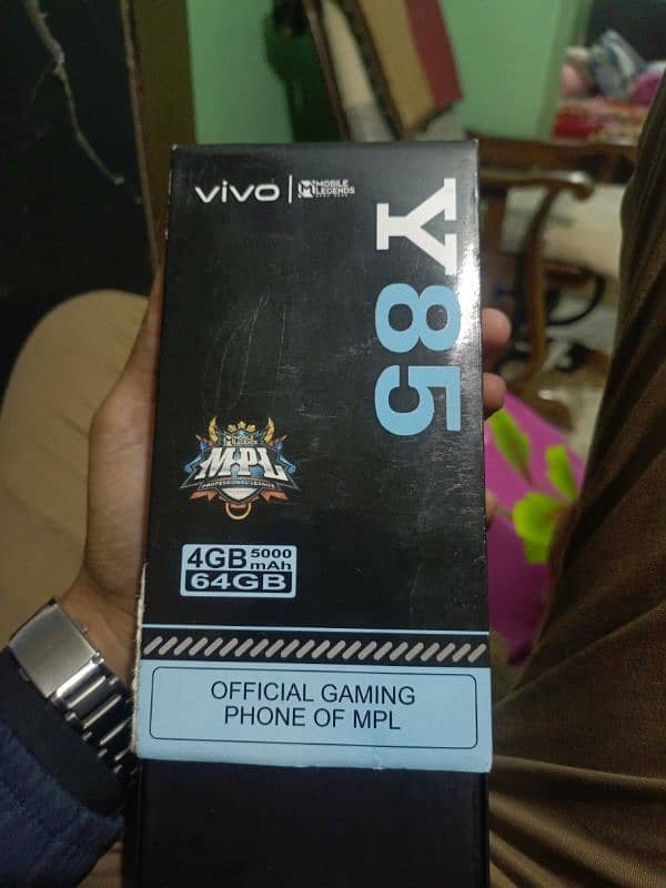 vivo y85 2 month used box available no issue fresh condition 2