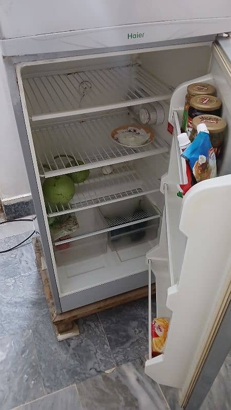 Haier refrigerator HRF-253 3