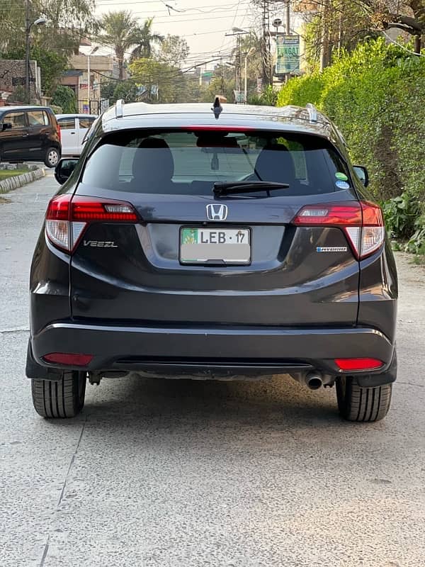 Honda Vezel 2015 1