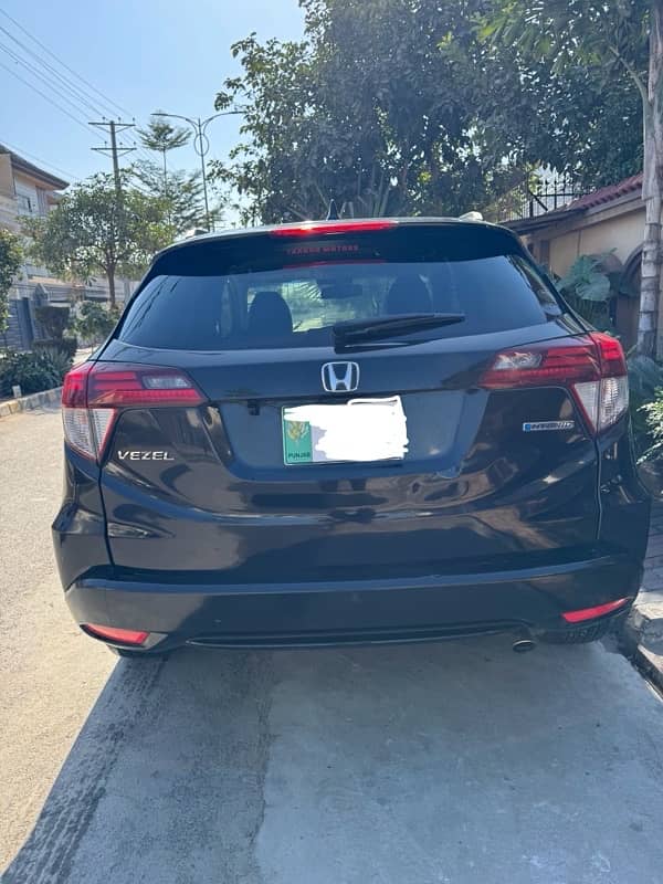 Honda Vezel 2015 1