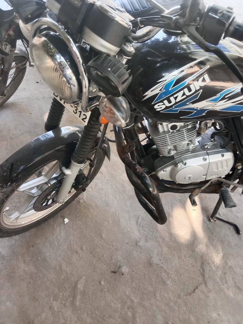 Suzuki GS 150 Urgent For Sale | Suzuki In Bikes | Total Geniune 6