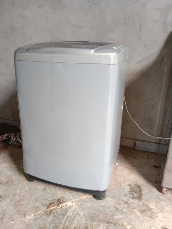 Lg 12Kg Fully automatic Washing machine 100% in working For Sale , 9