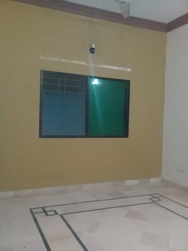 independent 240 yards bungalow for rent in johar 1