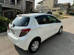 Toyota Vitz 2013