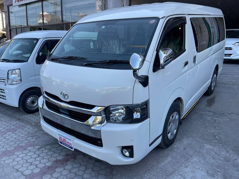 Toyota Hiace GL 2018 Fresh Import 2024 1