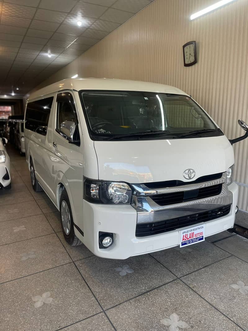 Toyota Hiace GL 2018 Fresh Import 2024 2