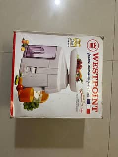 Westpoint Juicer with tray NEW