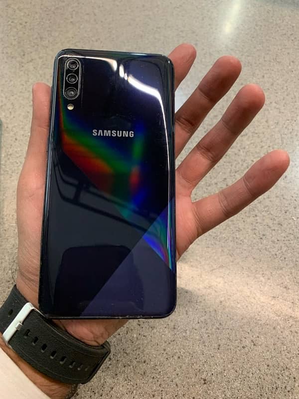 samsung a30s 4/128gb with box all ok 2