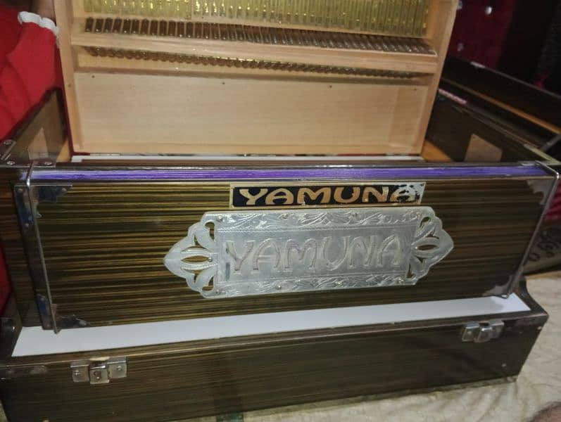 Jamuna harmonium made in India 1