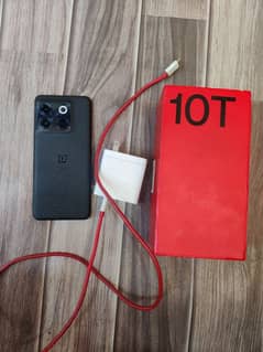 One + 10T 5G  Complete Box 10/10 condition