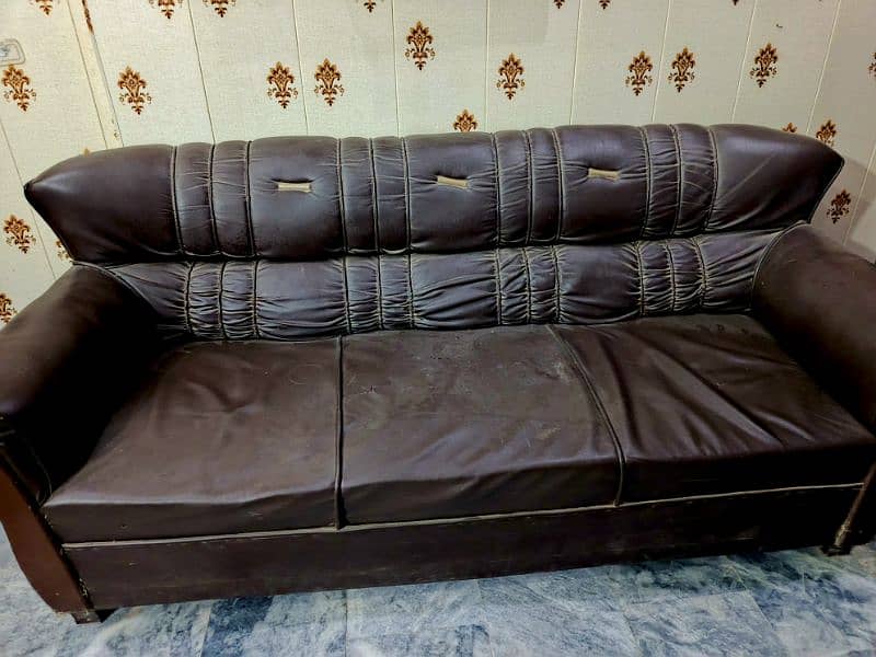 5 seater Sofa 0