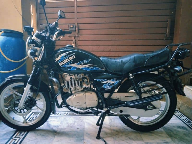 Suzuki 150 SE 2