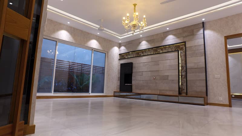 MAGNIFICENT BRAND NEW ROYAL BUNGALOW FOR SALE IN DHA PHASE 7 27