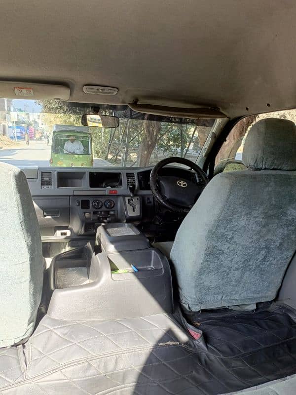 Toyota Hiace Grand Cabin 6