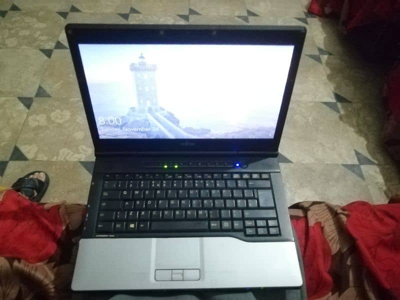 Fujitsu Lifebook S Series leptop 2