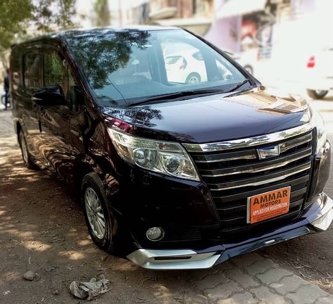 Toyota Noah voxy 2016 hybrid 5