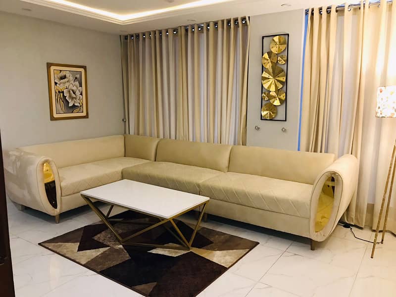 Budget-Friendly Luxury: 1-Bedroom For Rent On Per Day Bahria Town Lahore 9