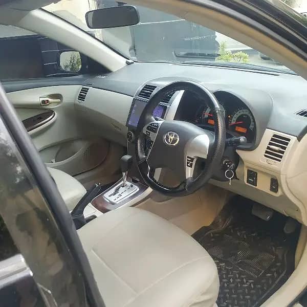 Toyota Corolla Altis 2013 3