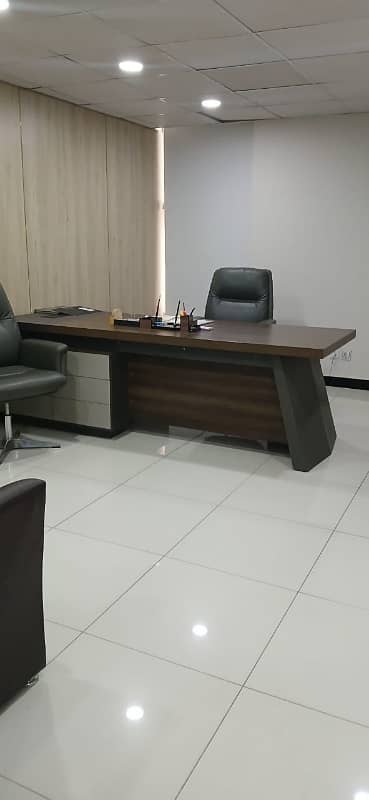 Fully Furnished Office 6000sqft Space Parking,Tiles, Lift Installed, Ceiling Installed 26