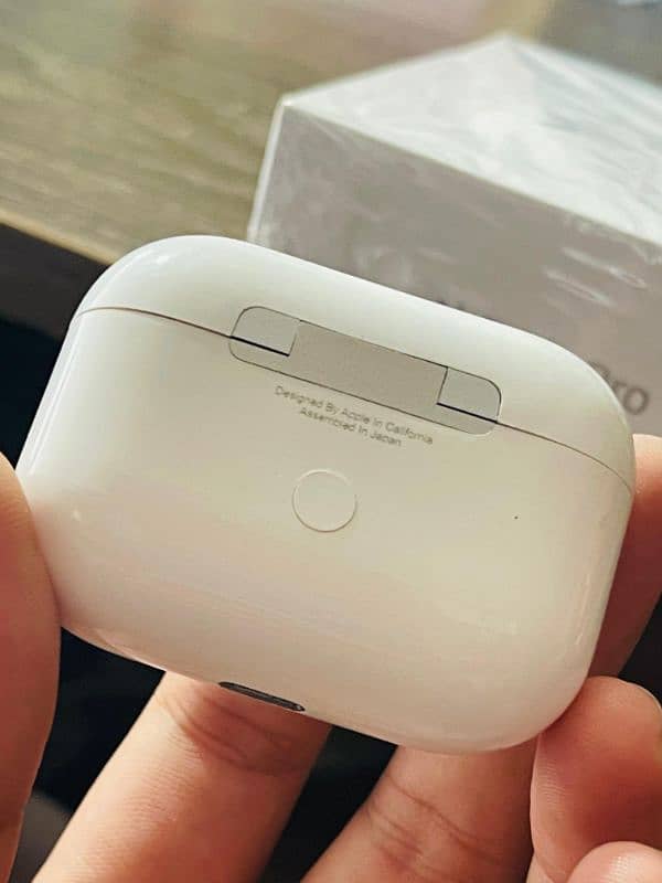 Air pods pro Made in Japan 13