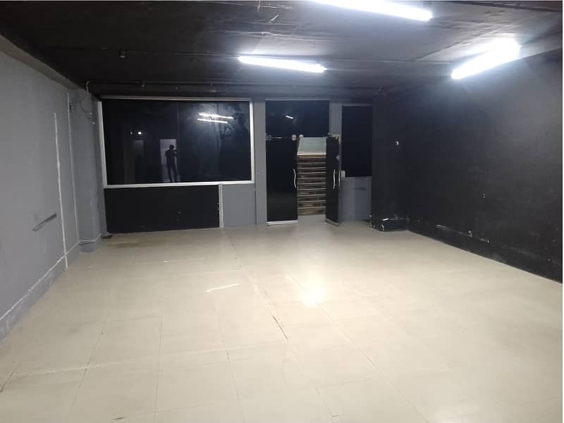 Investment Corridor And Builders Proudly Offer Area 700 Square Feet Corporate Office Available For Rent in Main Boulevard Road Gulberg 3 Lahore 0