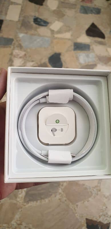 airpods pro 2 with free case 5