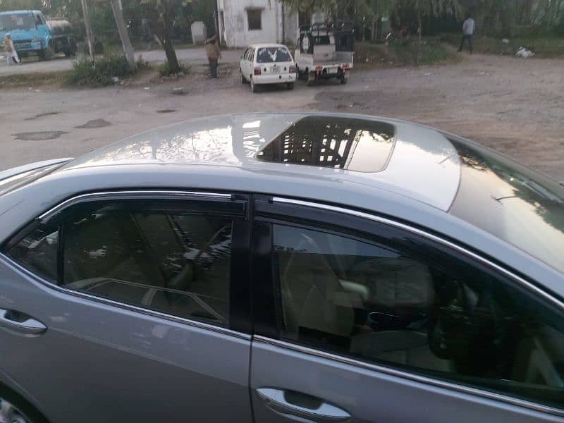 Toyota Altis Grande 2014 Registered 2015 Lahore Number 17