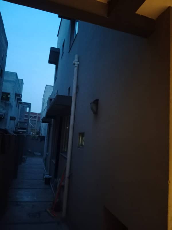 10 Marla House For Sale In Paragon City Lahore 20