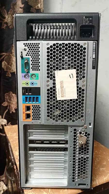 Hp Workstation Xeon Z 840  16 + 16 30 Core total 1