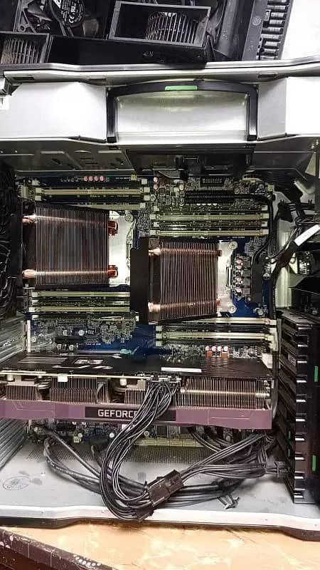 Hp Workstation Xeon Z 840  16 + 16 30 Core total 10