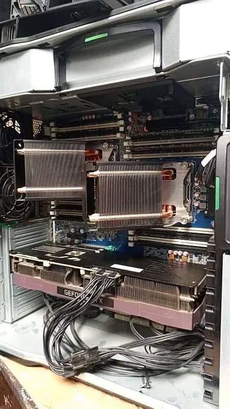 Hp Workstation Xeon Z 840  16 + 16 30 Core total 13