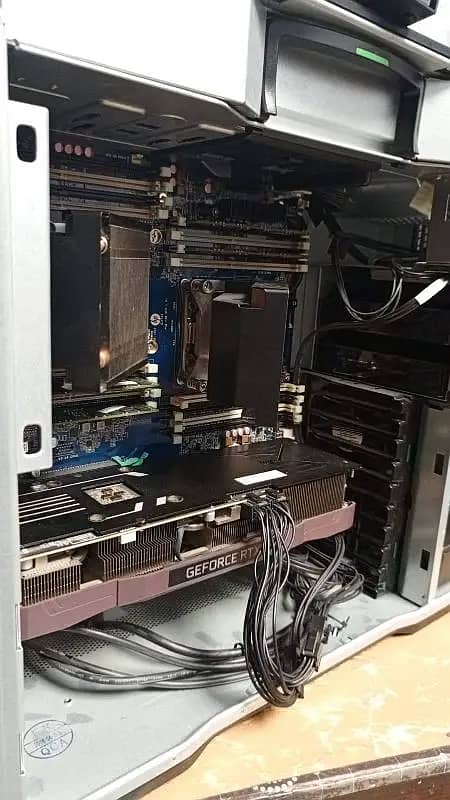 Hp Workstation Xeon Z 840  16 + 16 30 Core total 15