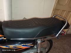 24 model seat & silencer